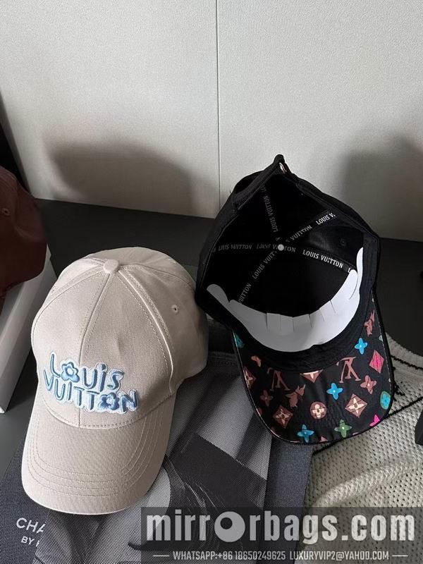 LV Hat dx30