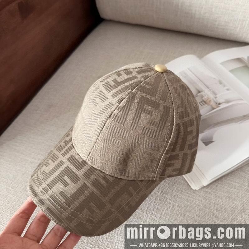 Fendi Hat dx69