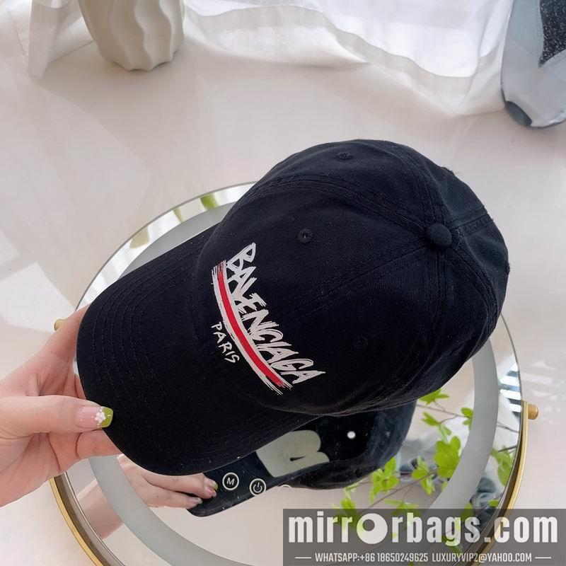 Balenciaga Hat dx27