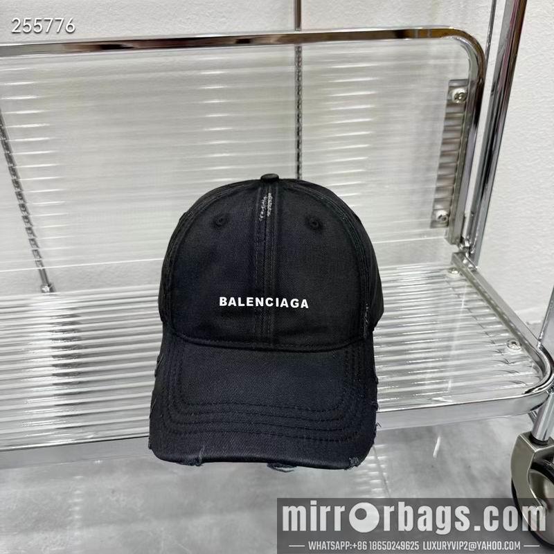 Balenciaga Hat dx16