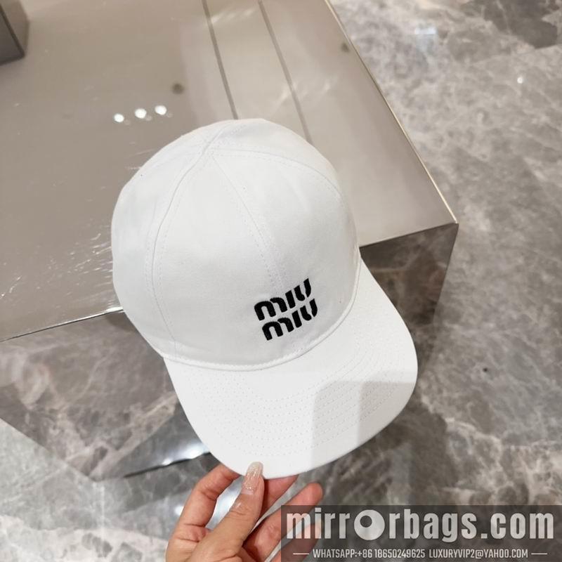 Miumiu Hat 050704