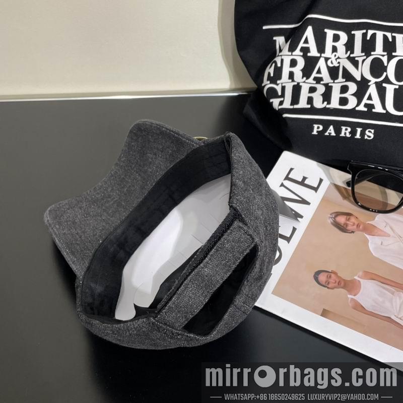 MiuMiu Hat 042702