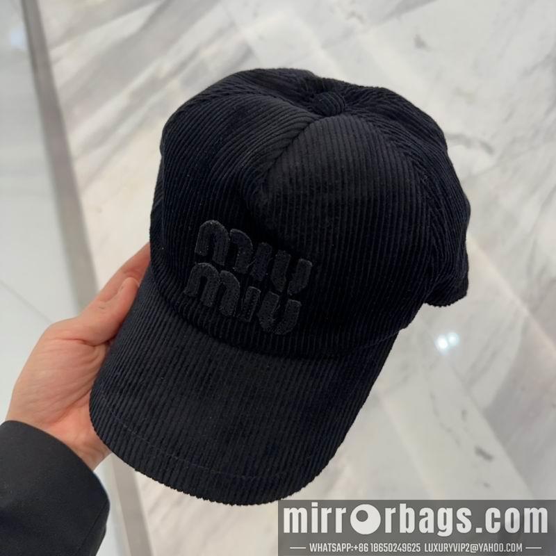 Miumiu Hat dx37