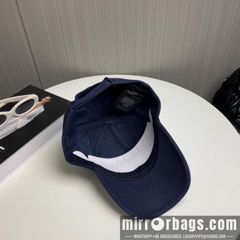 Balenciaga Hat dx85