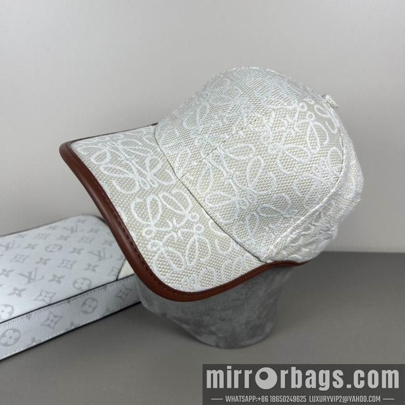 Loewe Hat dx43