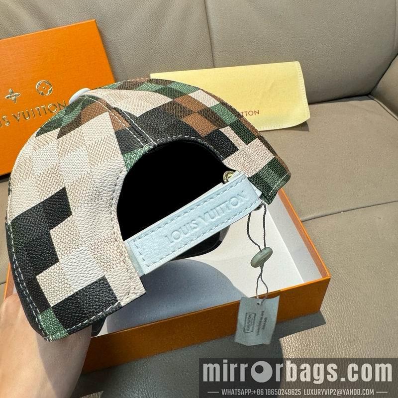 LV Hat dx125