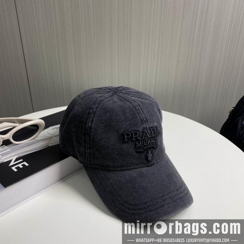 Prada Hat dx37