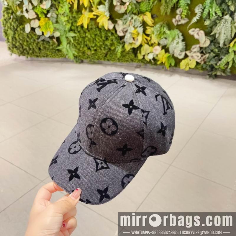 LV Hat 102803