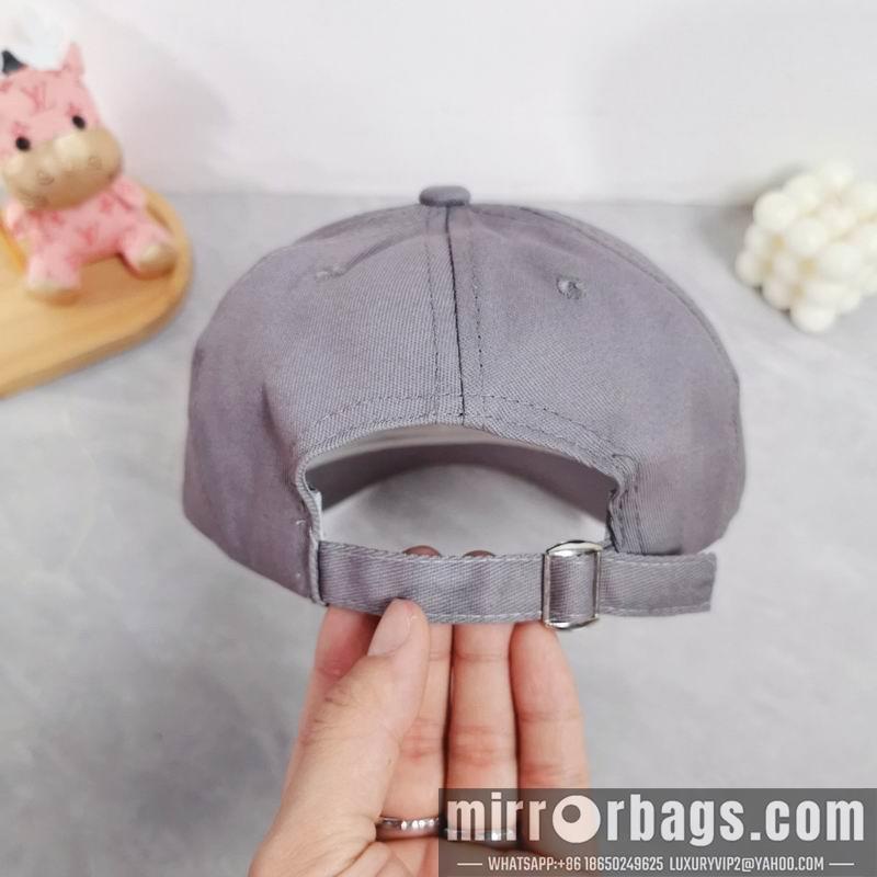 Celine Hat dx04