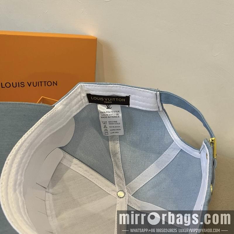 LV Hat dx32
