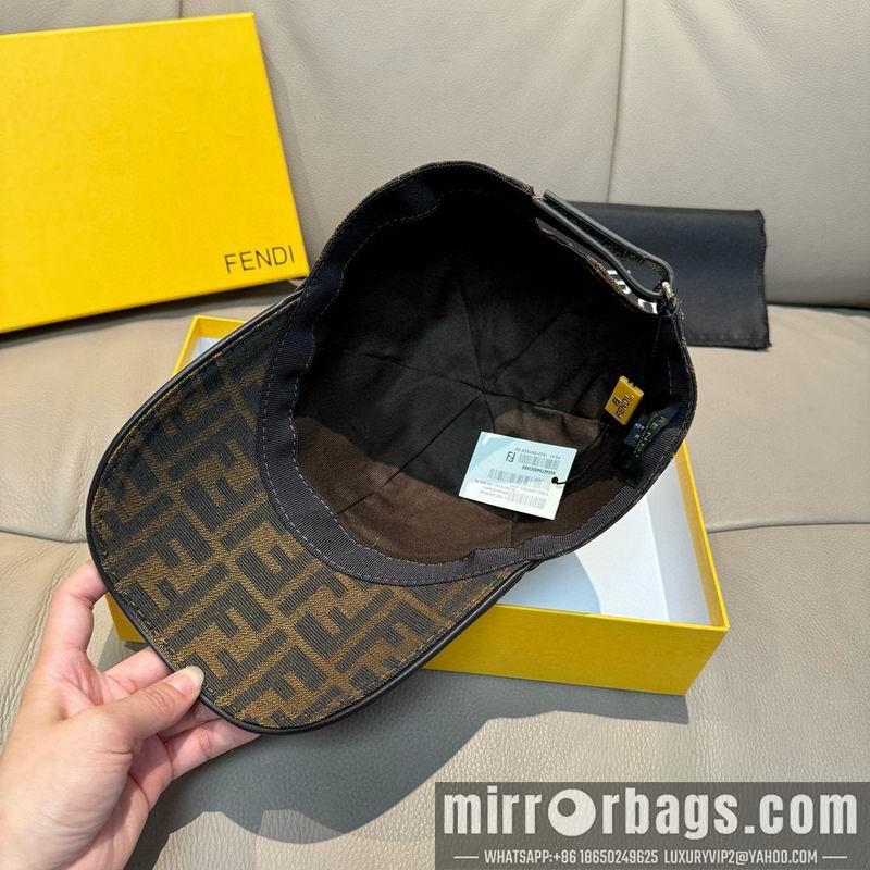 Fendi Hat dx95