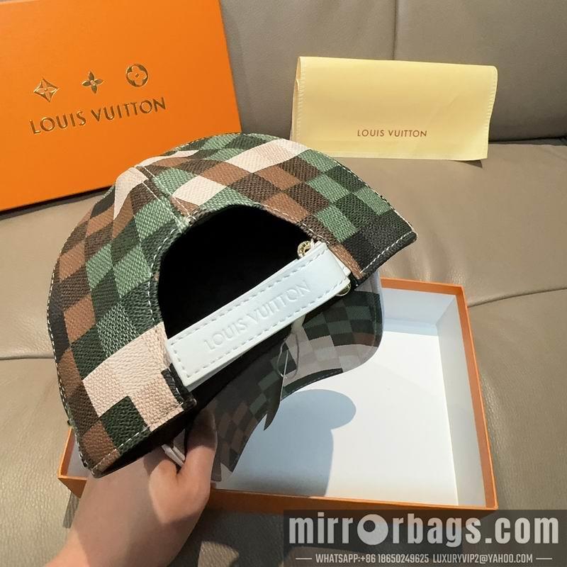 LV Hat dx161