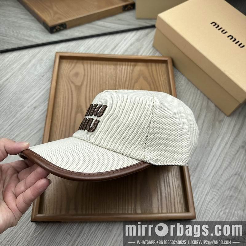 Miumiu Hat dx61