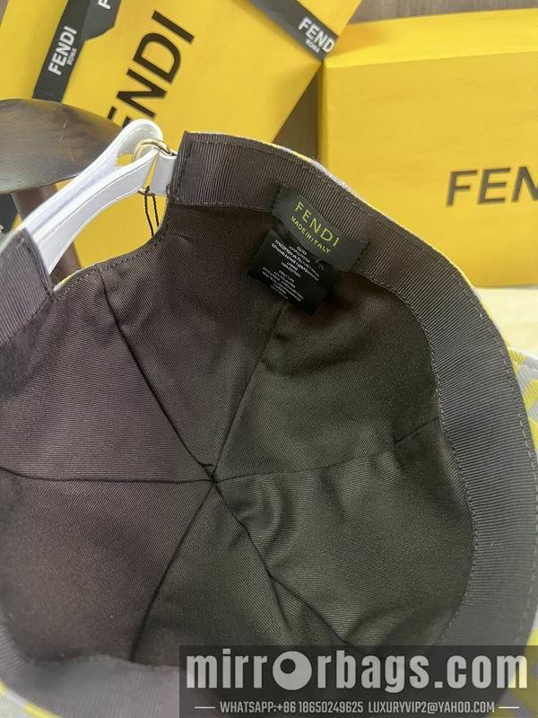 Fendi Hat dx53