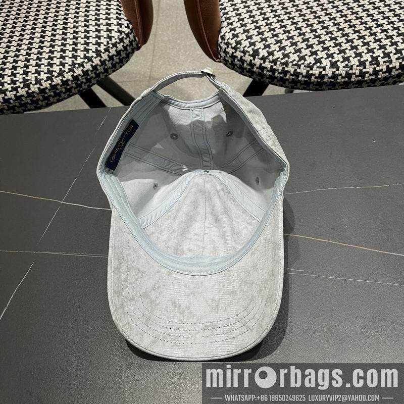 LV Hat 040204