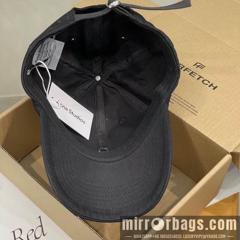 Acne Hat dx08
