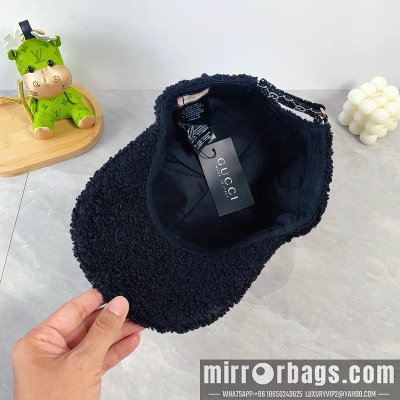 Gucci Hat dx140