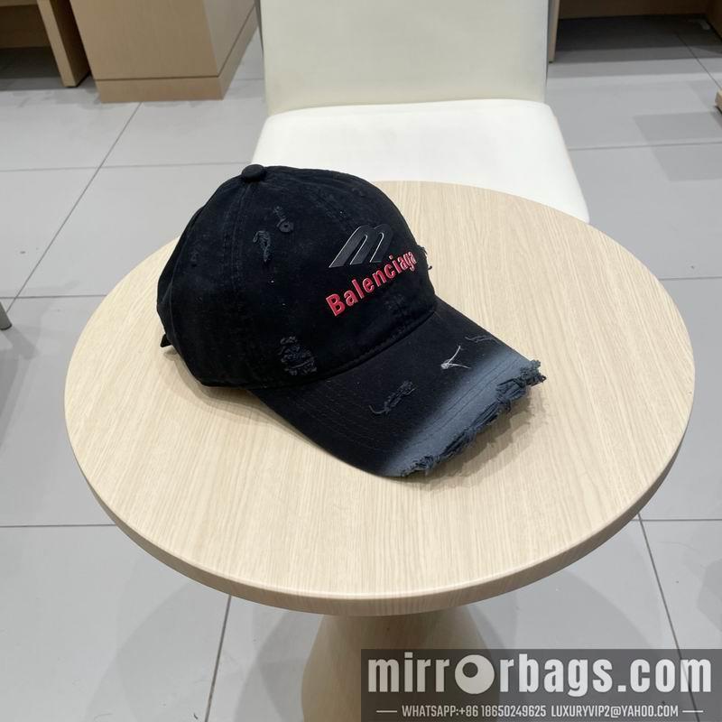 Balenciaga Hat 041402