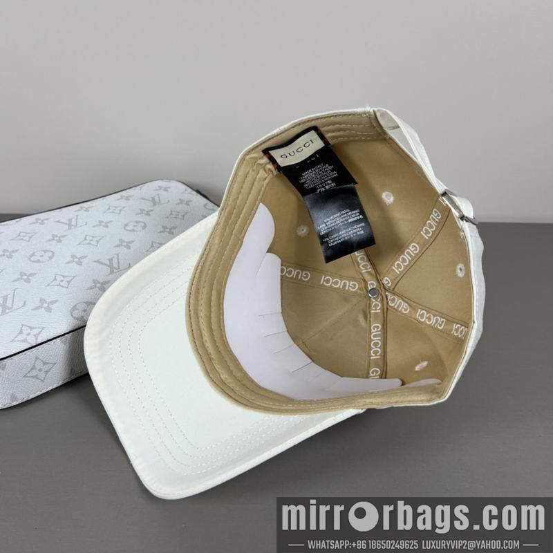 Gucci Hat dx21