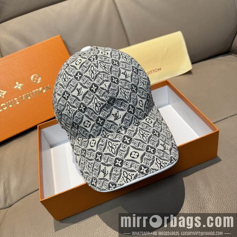 LV Hat dx121