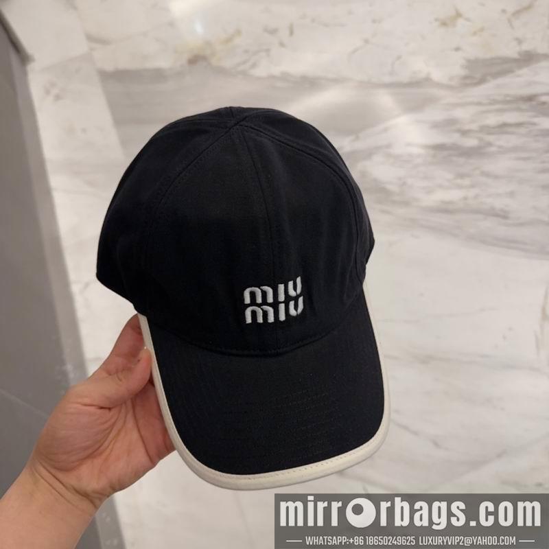 Miumiu Hat dx36
