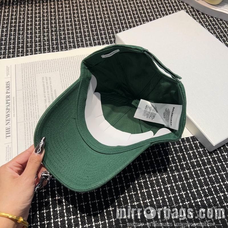 Balenciaga Hat dx07