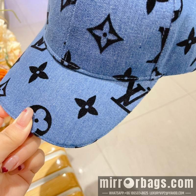 LV Hat 102803