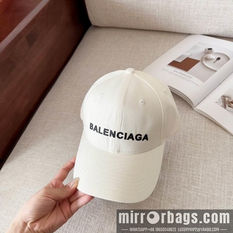 Balenciaga Hat dx104