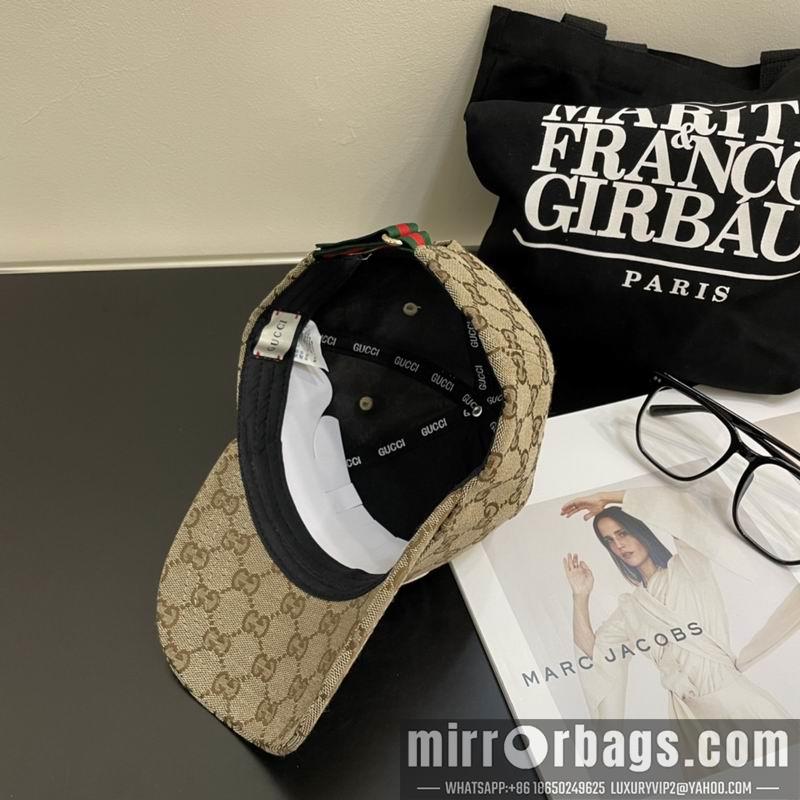 Gucci Hat dx30