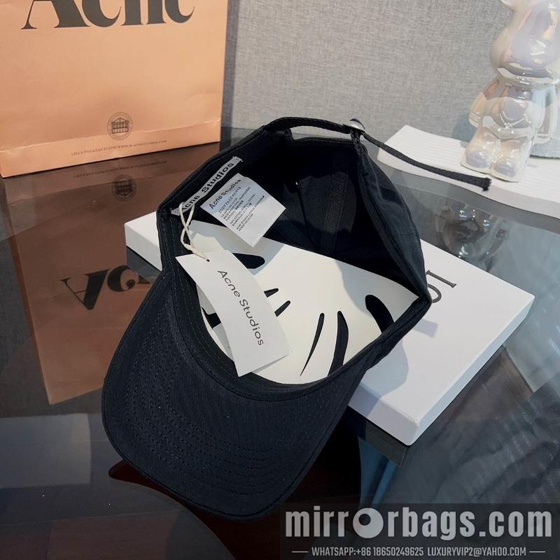 Acne Hat dx03