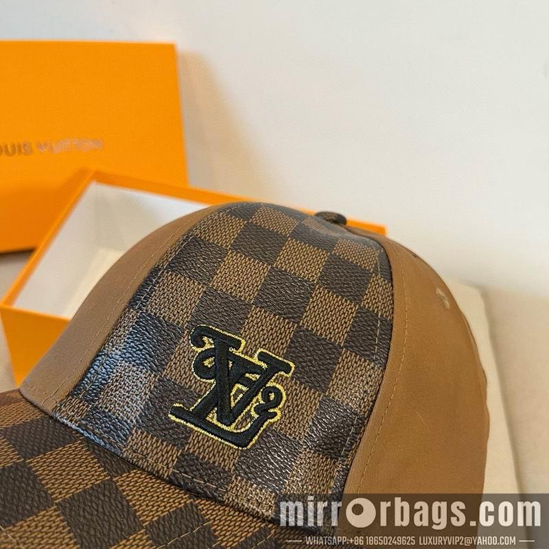 LV Hat dx37