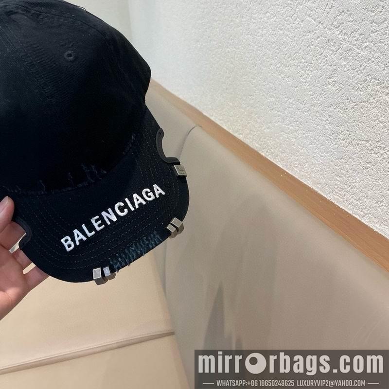 Balenciaga Hat 081802