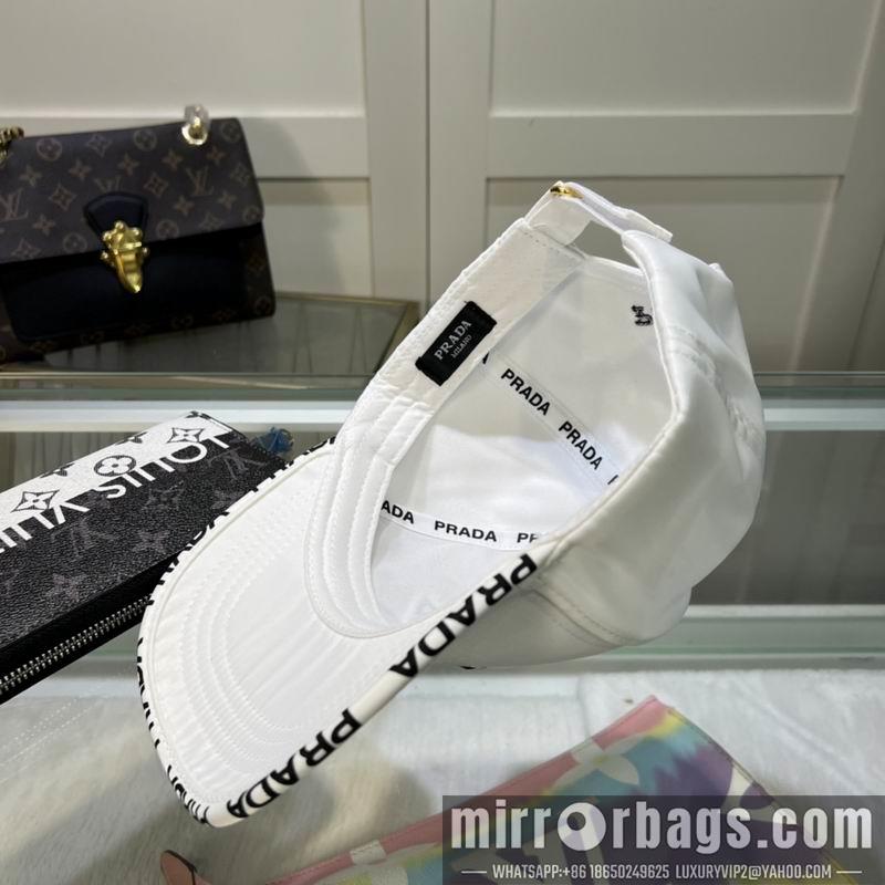 Prada Hat dx09
