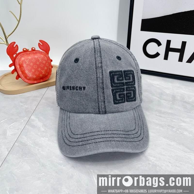Givenchy Hat dx08