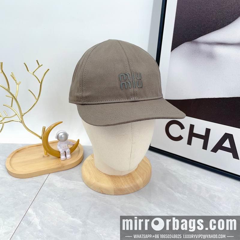 Miumiu Hat dx07