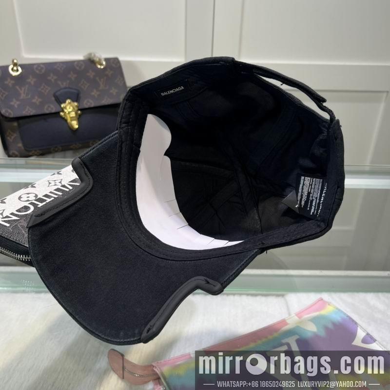 Balenciaga Hat dx99