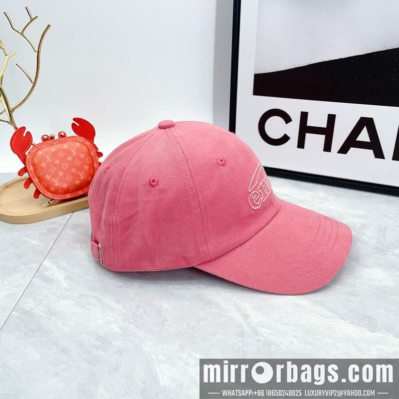 Emis Hat dx03