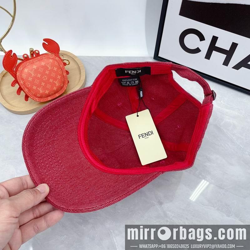 Fendi Hat dx70
