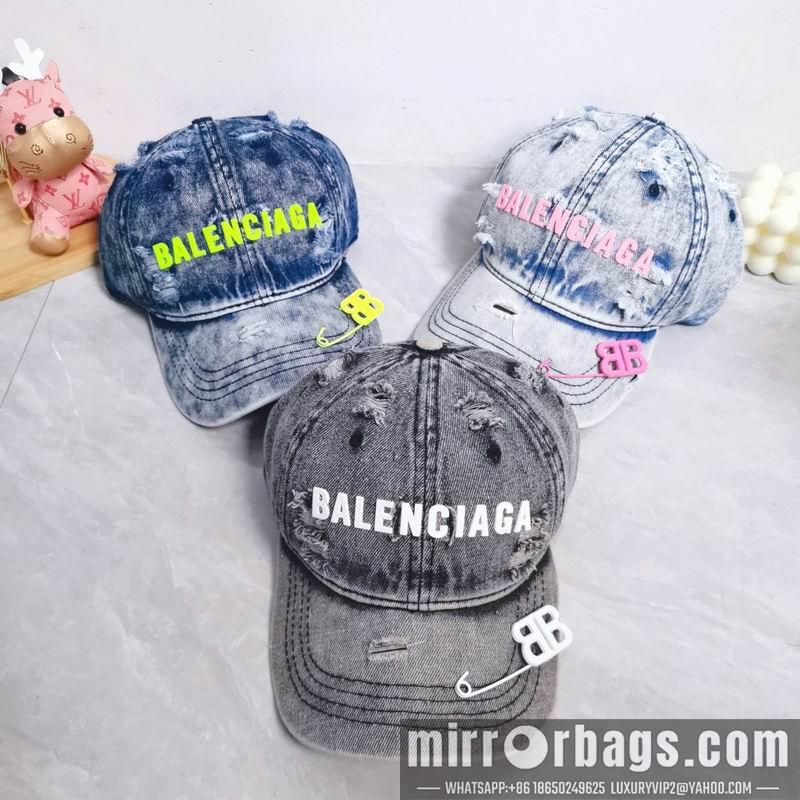 Balenciaga Hat dx30