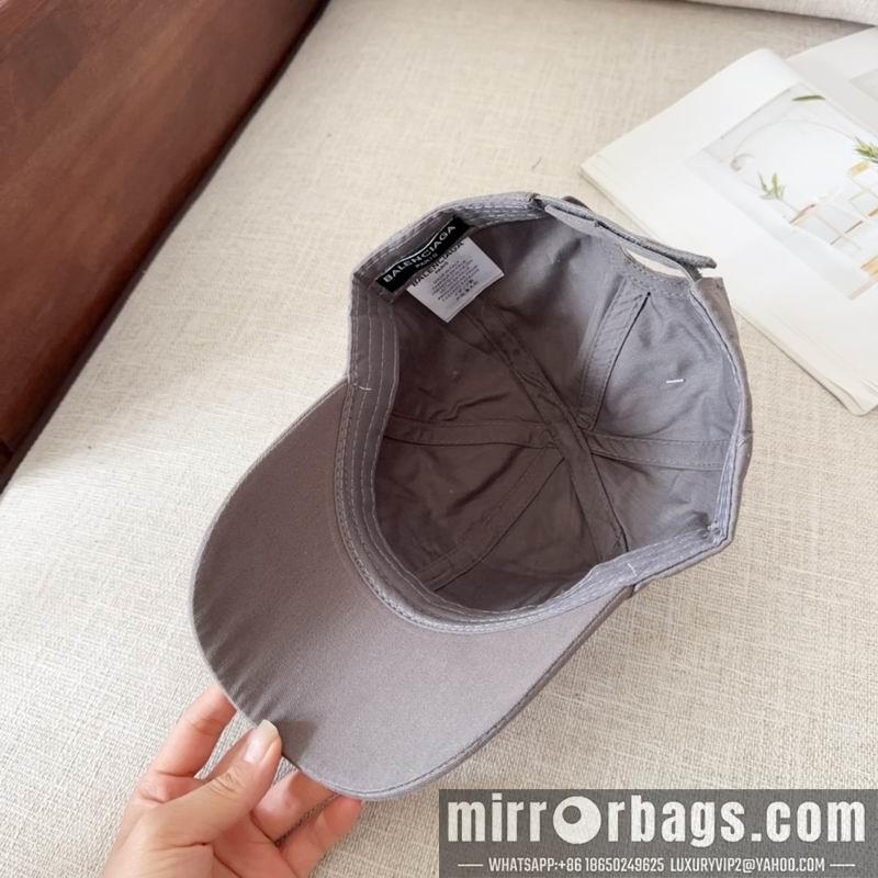 Balenciaga Hat dx122