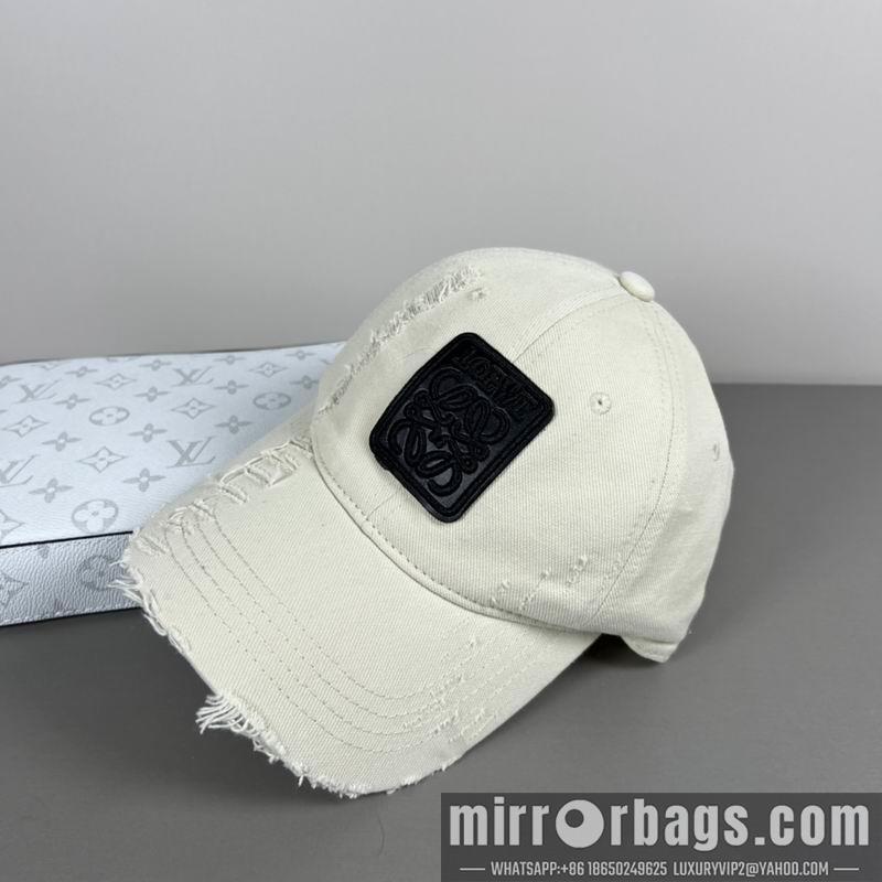 Loewe Hat dx42