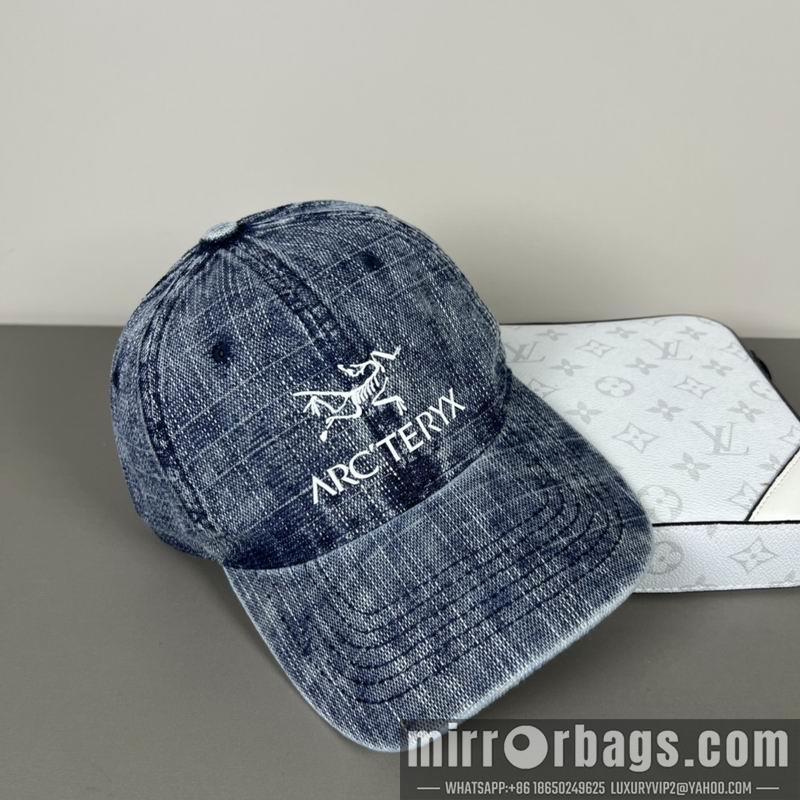 Arcteryx Hat dx16