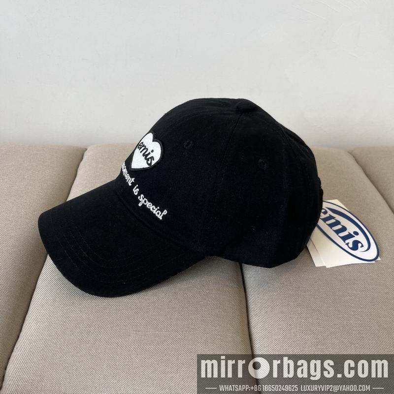 Emis Hat dx07
