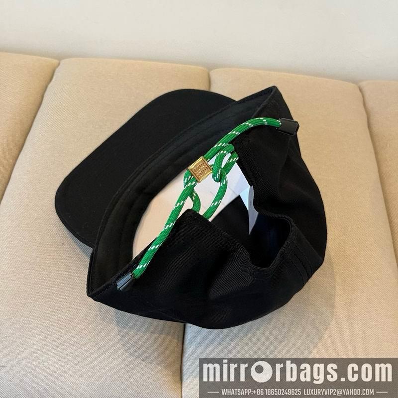 Miumiu Hat dx32