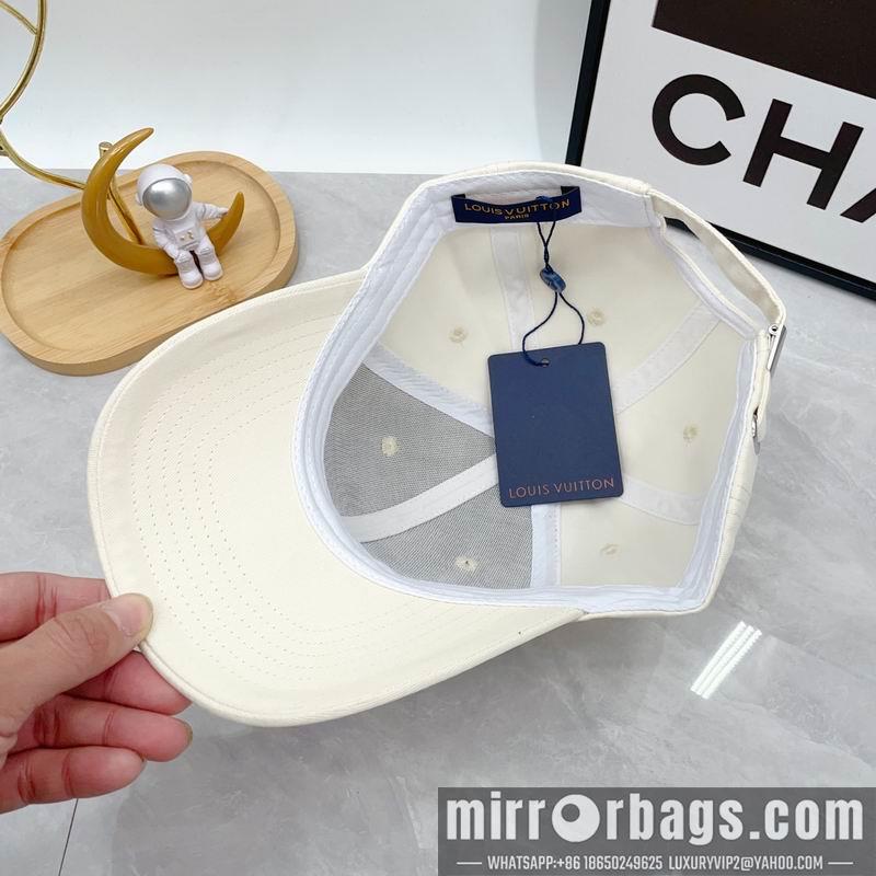 LV Hat dx49