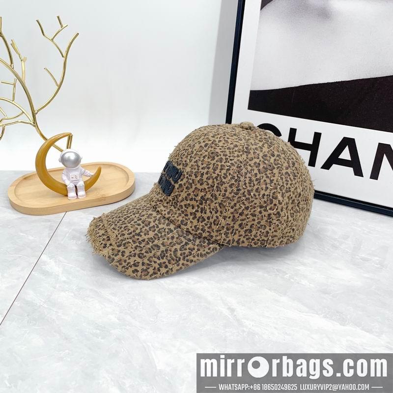 Miumiu Hat dx47