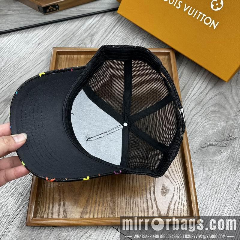 LV Hat dx33