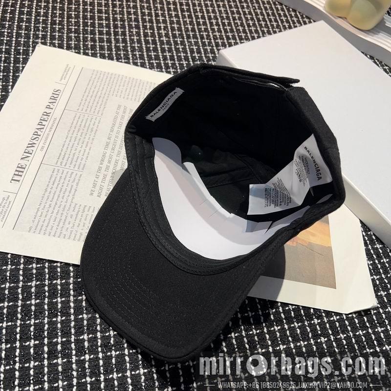 Balenciaga Hat dx01