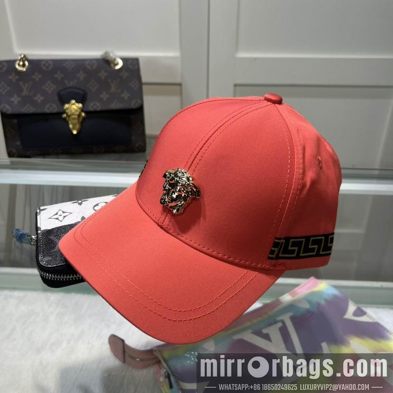 Versace Hat dx07