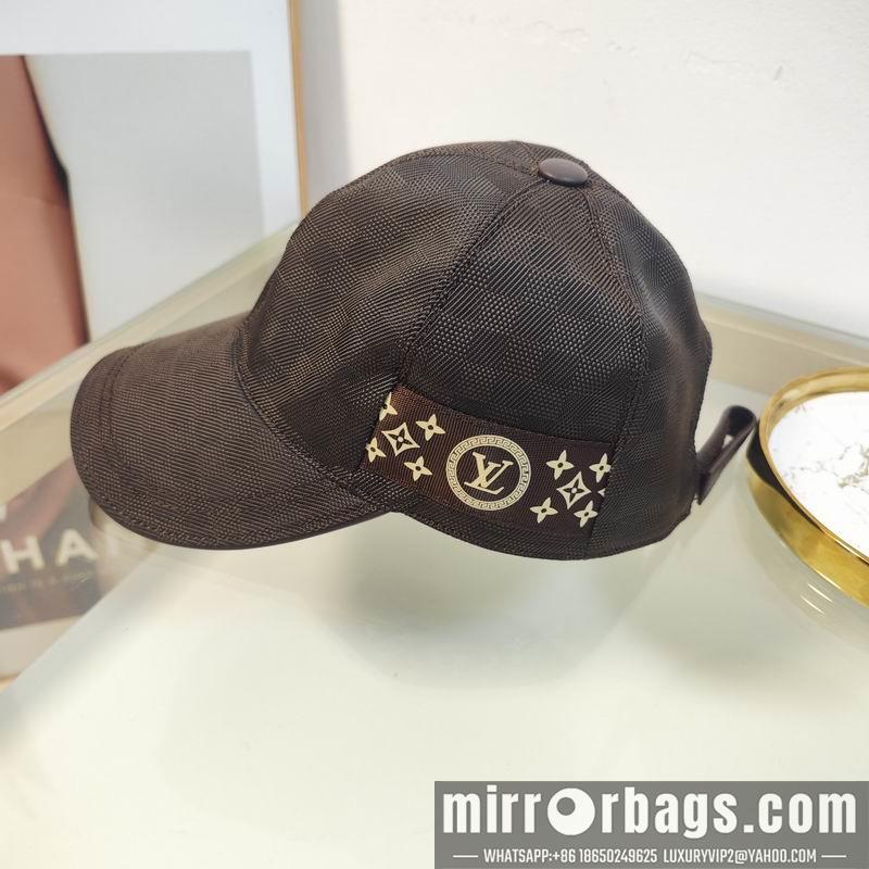 LV Hat dx140